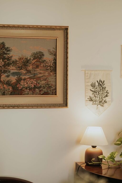 Affordable Tips for Creating a Cozy and Inviting Home Environment